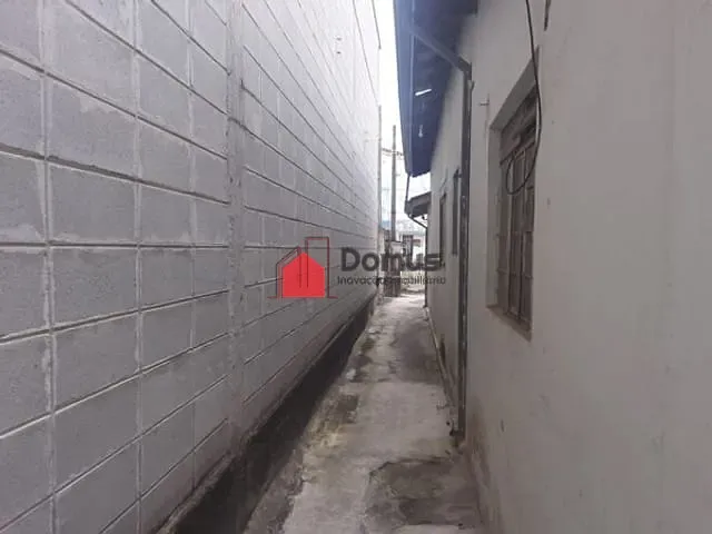 Casa com 376m² 3 quartos e 1 banheiro, à venda, no bairro São Benedito em Pindamonhangaba