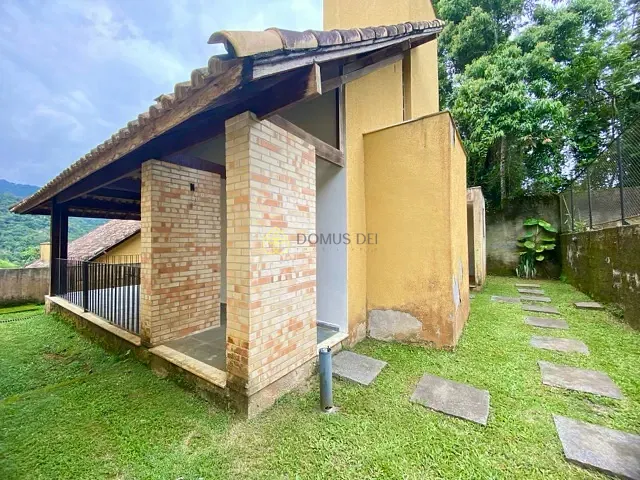 Casa com 120m² 1 quarto e 2 banheiros, à venda, no bairro Penedo em Itatiaia