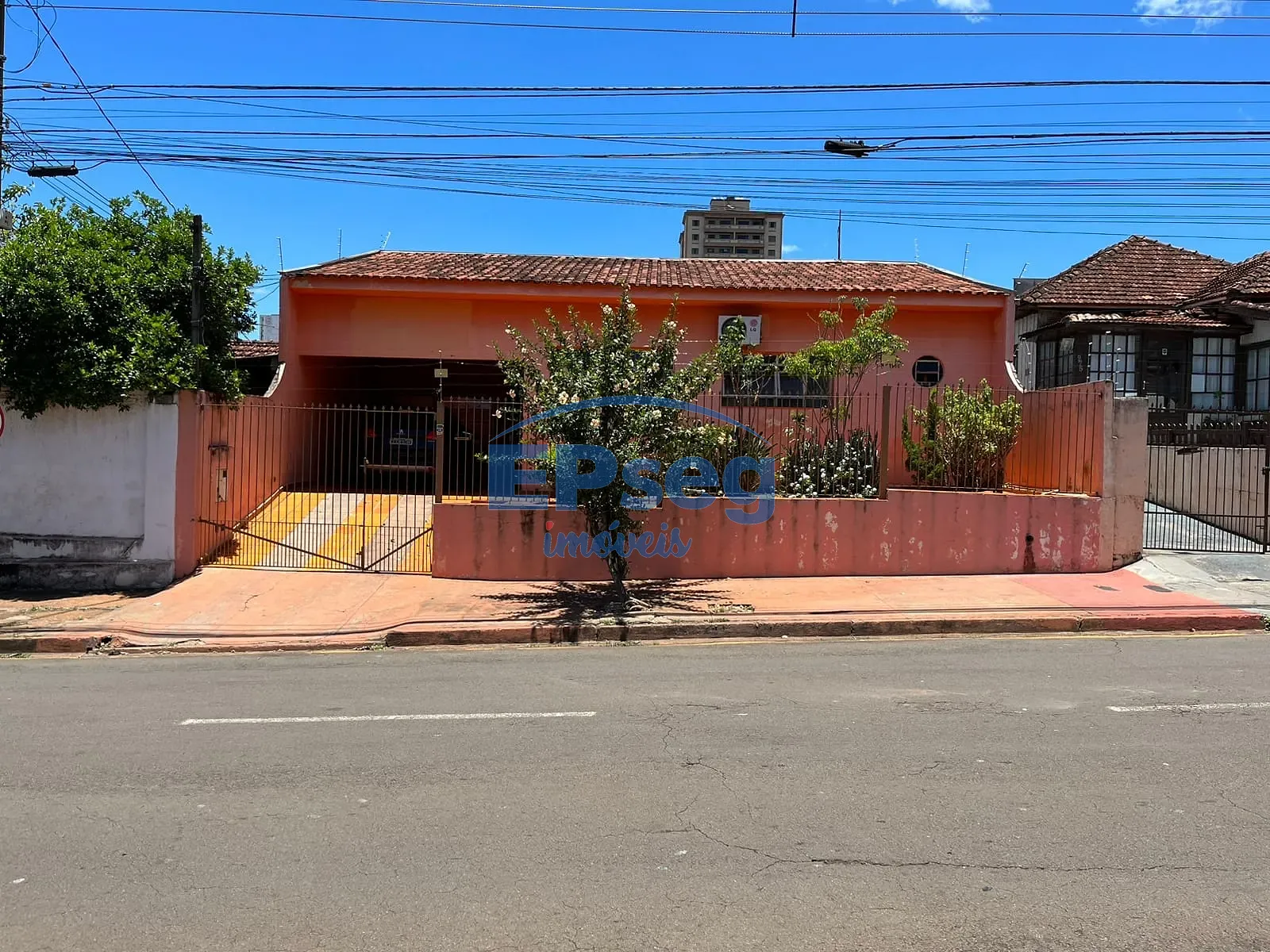 Casa, 1 quarto, 149 m² - Foto 1
