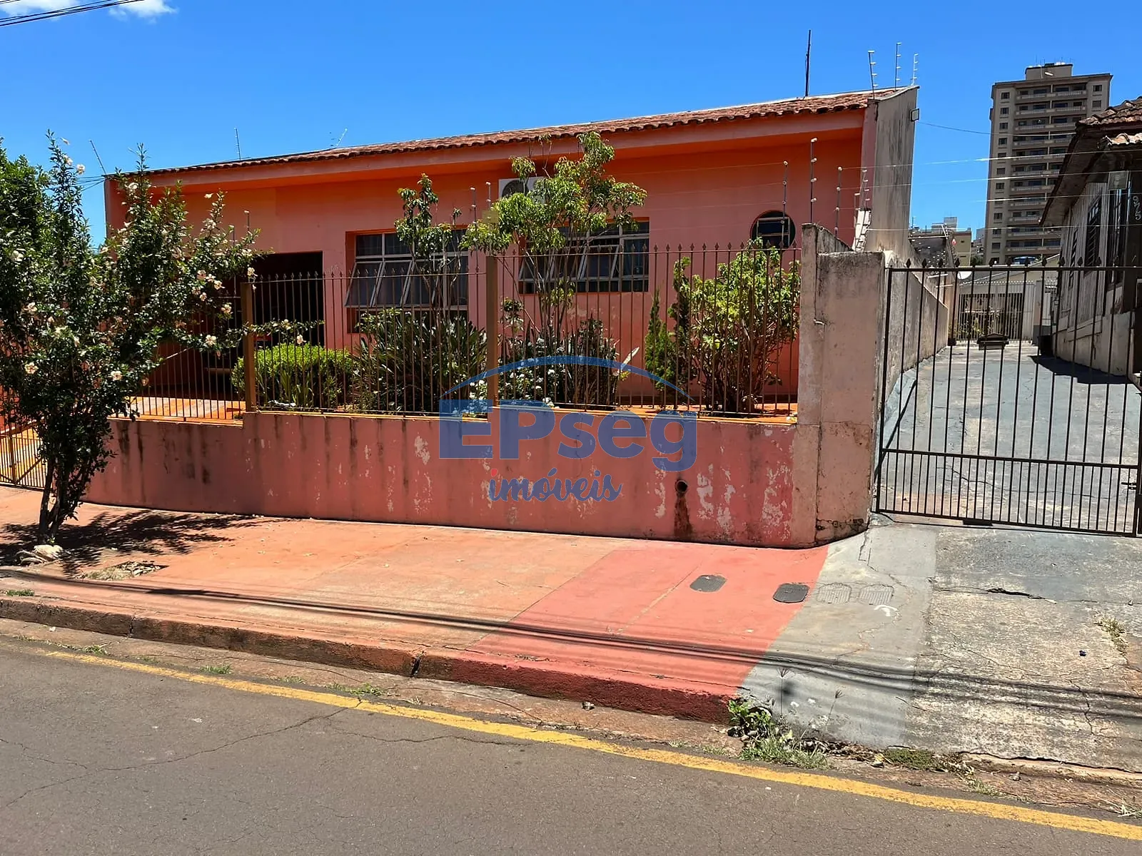 Casa, 1 quarto, 149 m² - Foto 3