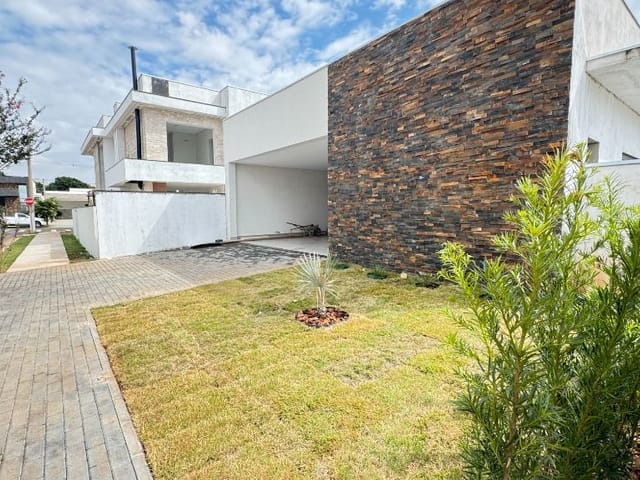 Casa 3 quartos e 4 banheiros, à venda, no bairro Jardim Ternura em Tatuí