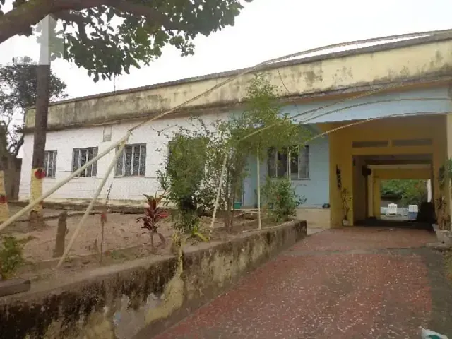 Casa com 1896m² 3 quartos e 1 banheiro, à venda, no bairro Cerâmica em Nova Iguaçu