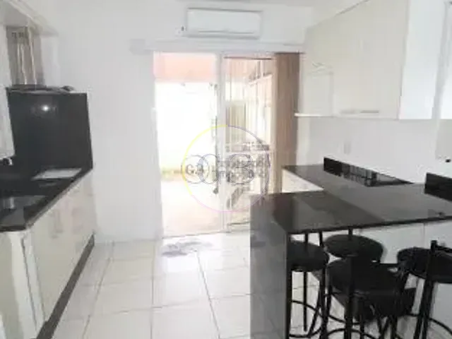 Casa 2 quartos e 1 banheiro, à venda, no bairro Areal em Pelotas