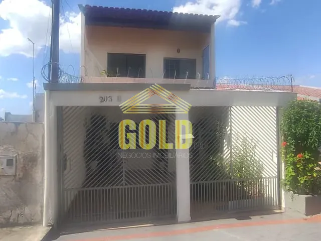 Casa com 125m² 3 quartos e 3 banheiros, à venda, no bairro Aquilles Sthengel em Londrina