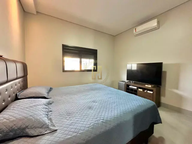 Casa com 245m² 3 quartos e 2 banheiros, à venda, no bairro Jardim Montreal em Nova Mutum