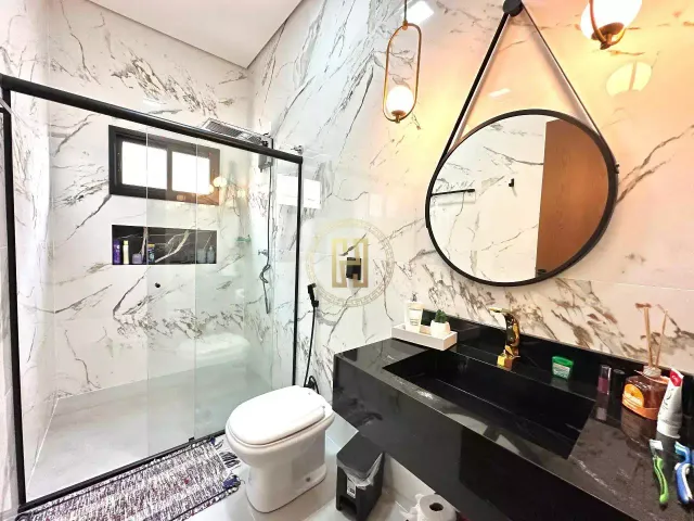 Casa com 245m² 3 quartos e 2 banheiros, à venda, no bairro Jardim Montreal em Nova Mutum