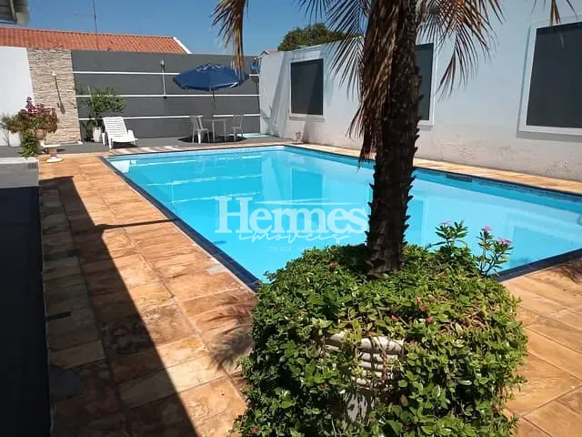 Casa com 560m² 3 quartos e 4 banheiros, à venda, no bairro Vila Bressani em Paulínia