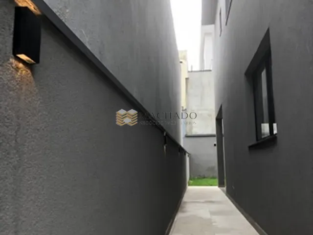 Casa com 175m² 3 quartos e 3 banheiros, para alugar, no bairro Chácara Jaguari (Fazendinha) em Santana de Parnaíba