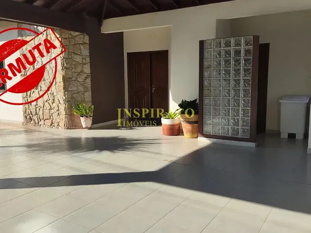 Casa com 1096m² 5 quartos e 4 banheiros, para alugar, no bairro Medeiros em Jundiaí