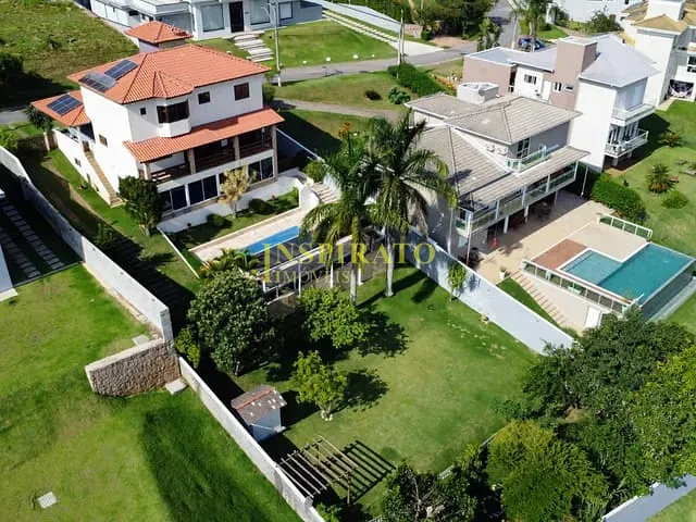 Casa com 1096m² 5 quartos e 4 banheiros, à venda ou para alugar, no bairro Medeiros em Jundiaí