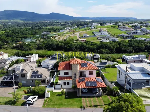 Casa com 1096m² 5 quartos e 4 banheiros, à venda ou para alugar, no bairro Medeiros em Jundiaí