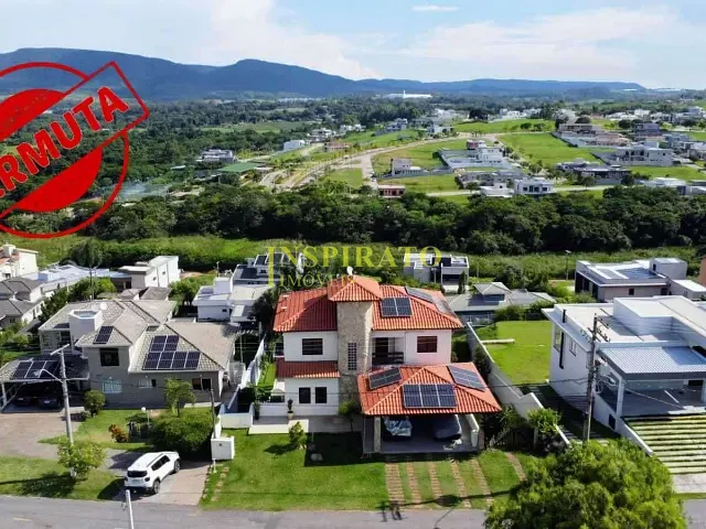Casa com 1096m² 5 quartos e 4 banheiros, para alugar, no bairro Medeiros em Jundiaí