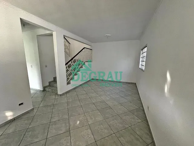 Casa 3 quartos e 1 banheiro, à venda ou para alugar, no bairro Jardim Beija-Flor em Itapeva