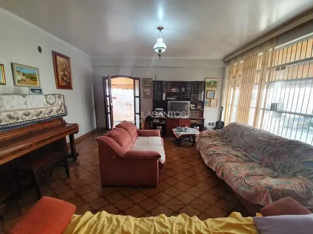 Casa com 318m² 3 quartos e 2 banheiros, à venda, no bairro Jardim Vera Cruz em Sorocaba