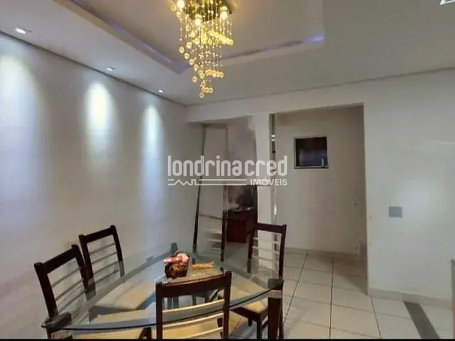Casa com 150m² 3 quartos e 2 banheiros, à venda, no bairro Lago Juliana em Londrina