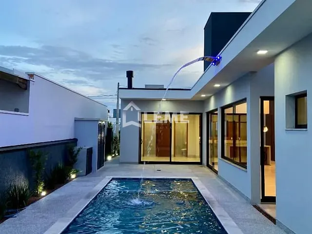 Casa com 350m², à venda, no bairro Jacaré em Cabreúva