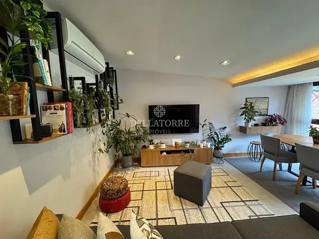 Casa com 7790m² 2 quartos e 2 banheiros, à venda, no bairro Cascata do Imbuí em Teresópolis
