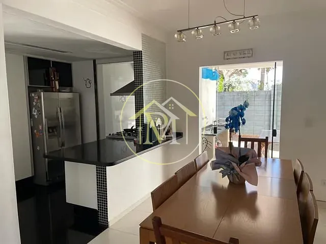 Casa com 120m² 4 quartos e 3 banheiros, à venda, no bairro Vossoroca em Sorocaba