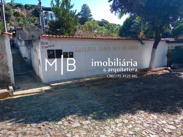 Casa com 450m² 3 quartos e 2 banheiros, à venda, no bairro PARAÍSO em CATAGUASES