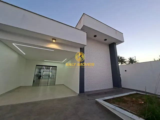 Casa com 260m² 3 quartos e 2 banheiros, à venda, no bairro Jardim Icaraíba em Peruíbe