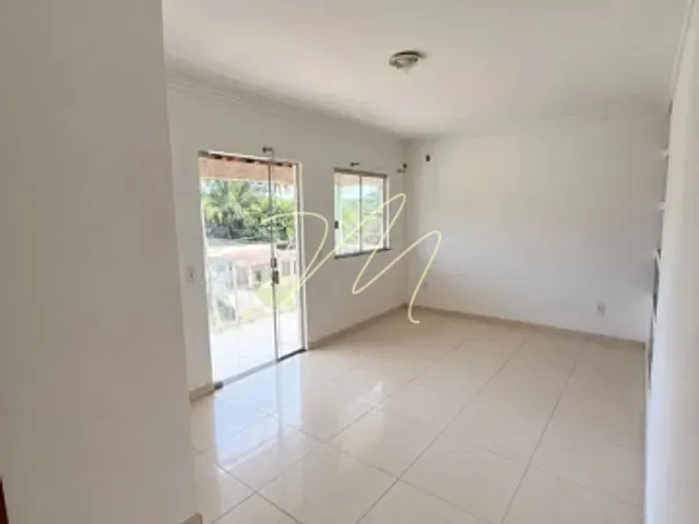 Casa 2 quartos e 2 banheiros, à venda, no bairro Nossa Senhora da Vitória em Ilhéus