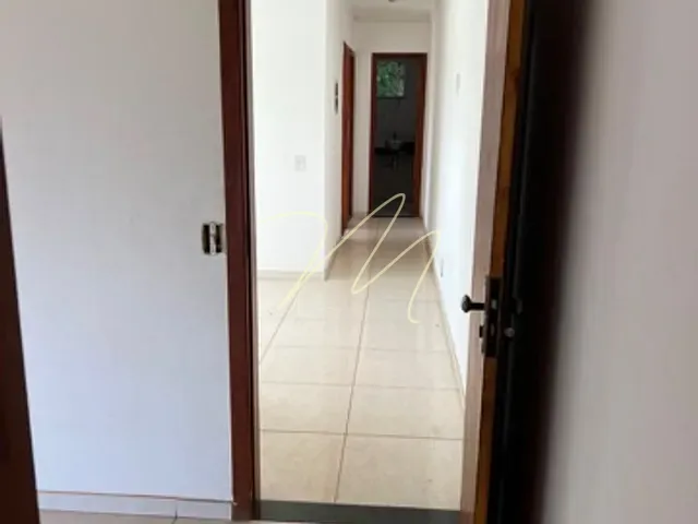 Casa 2 quartos e 2 banheiros, à venda, no bairro Nossa Senhora da Vitória em Ilhéus