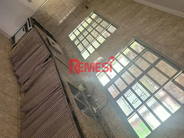 Casa com 600m² 3 quartos e 1 banheiro, à venda, no bairro Parque das Árvores em Não Informado