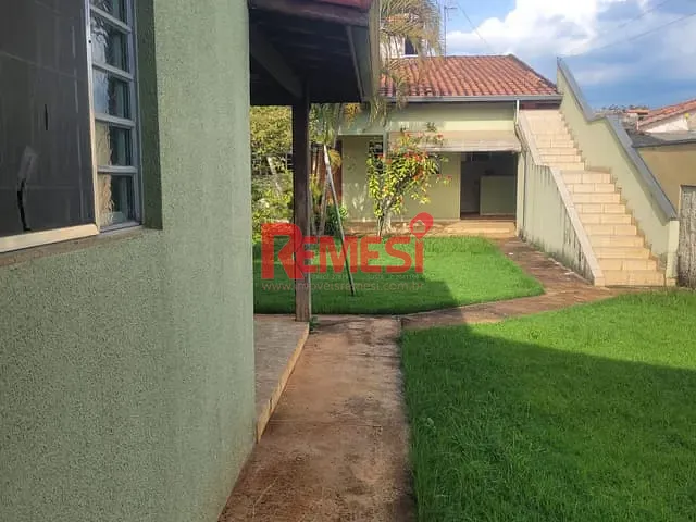 Casa com 600m² 3 quartos e 1 banheiro, à venda, no bairro Parque das Árvores em Não Informado