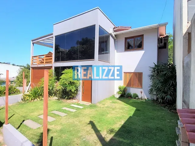 Casa 3 quartos e 2 banheiros, à venda, no bairro Lot. Busnello em Marau