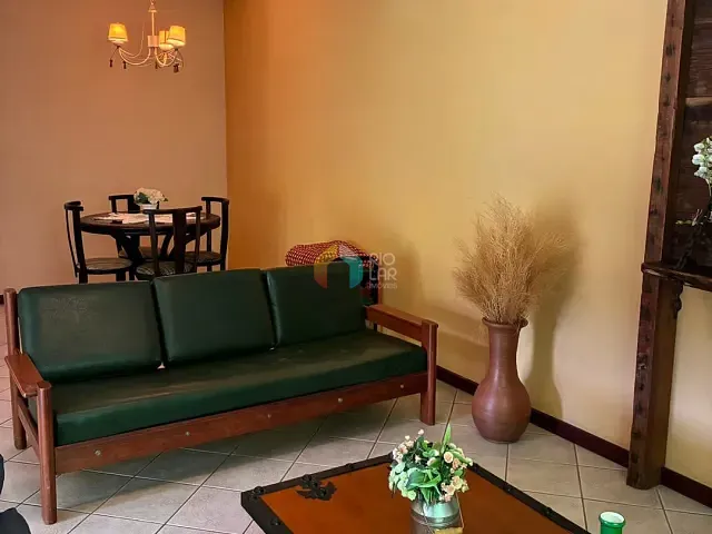 Casa com 500m² 4 quartos e 2 banheiros, à venda, no bairro Corrêas em Petrópolis