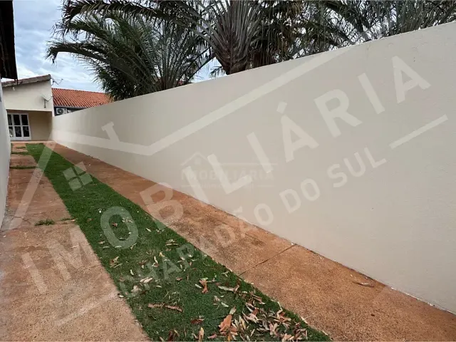 Casa 2 quartos e 1 banheiro, para alugar, no bairro SUCUPIRA em Chapadão do Sul