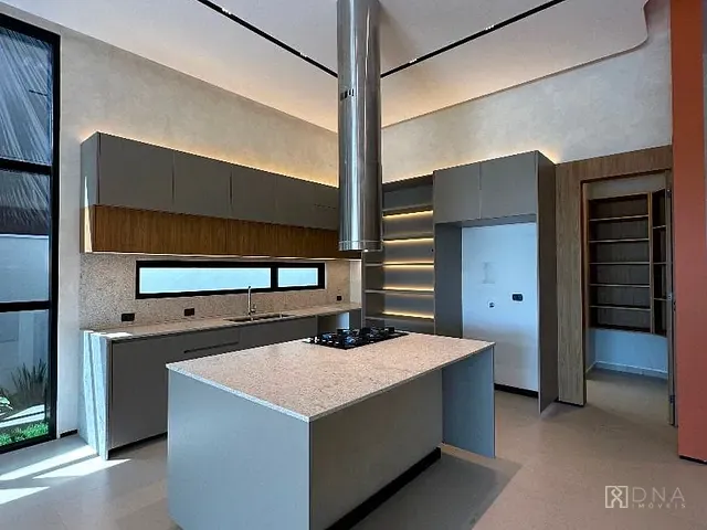 Casa com 480m² 4 quartos e 4 banheiros, à venda, no bairro Condomínio Residencial Montserrat em São José dos Campos