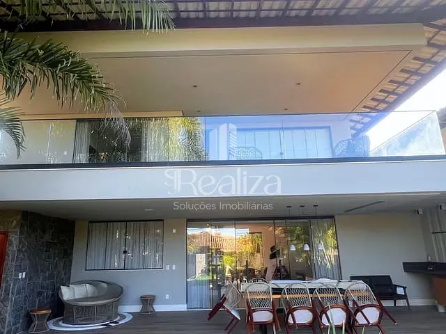 Casa 3 quartos e 5 banheiros, à venda ou para alugar, no bairro Nossa Senhora da Vitória em Ilhéus