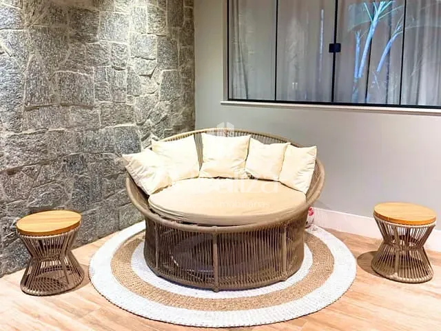 Casa 3 quartos e 5 banheiros, à venda ou para alugar, no bairro Nossa Senhora da Vitória em Ilhéus