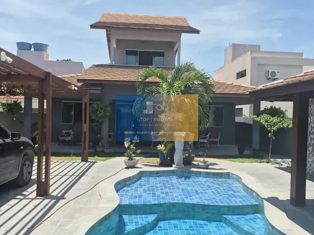 Casa 5 quartos e 5 banheiros, à venda, no bairro Ponta de Serrambi em Ipojuca