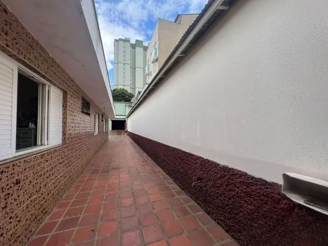 Casa 4 quartos e 5 banheiros, à venda, no bairro Vila Scarpelli em Santo André