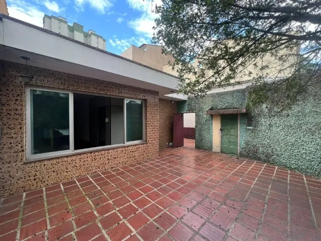 Casa 4 quartos e 5 banheiros, à venda, no bairro Vila Scarpelli em Santo André