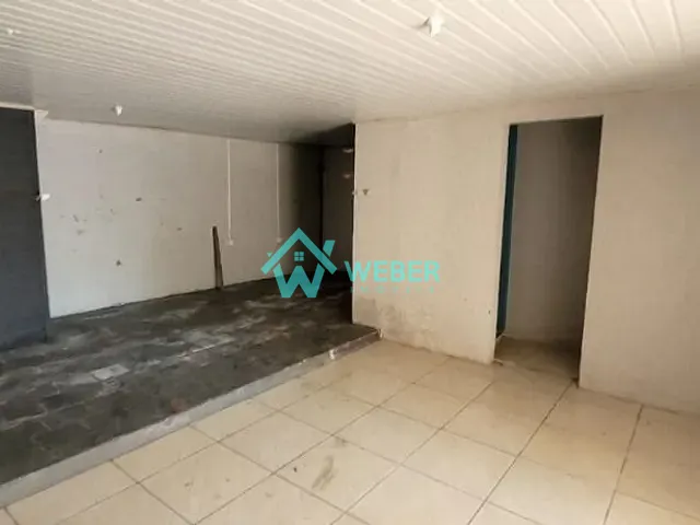 Casa com 400m² 2 quartos e 3 banheiros, para alugar, no bairro Centro em Novo Hamburgo