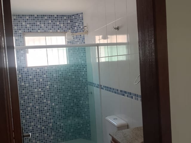 Casa 3 quartos e 5 banheiros, à venda, no bairro Ouro Verde em Rio das Ostras