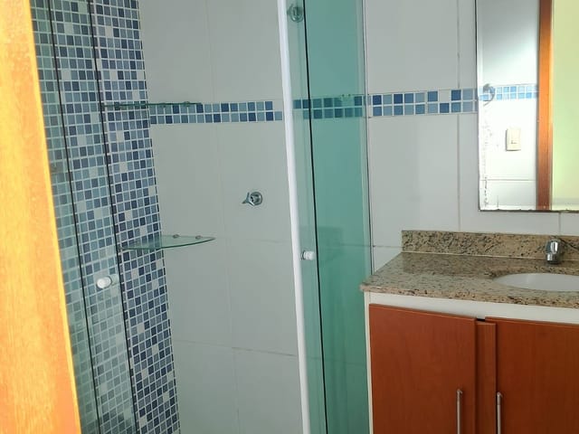 Casa 3 quartos e 5 banheiros, à venda, no bairro Ouro Verde em Rio das Ostras