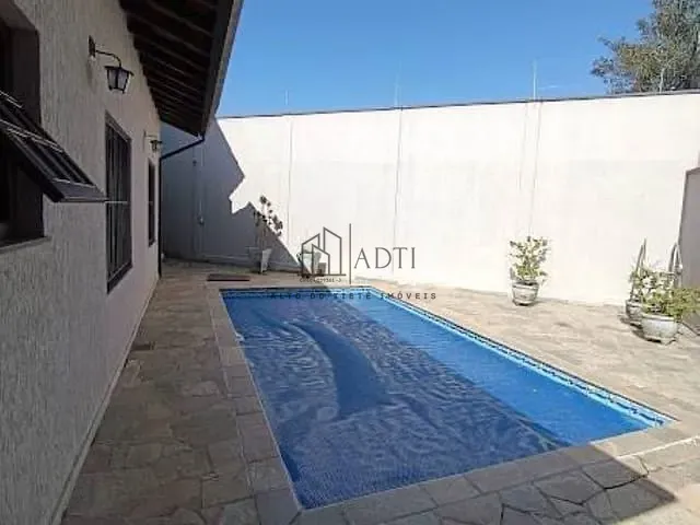 Casa 3 quartos e 4 banheiros, à venda, no bairro Vila Nova Socorro em Mogi das Cruzes