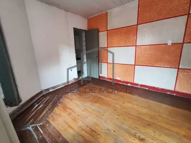 Casa 3 quartos e 1 banheiro, à venda, no bairro Centro em Vitória