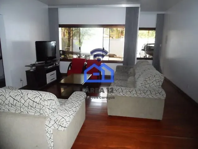 Casa com 960m² 3 quartos e 4 banheiros, à venda, no bairro Sumaré em Caraguatatuba