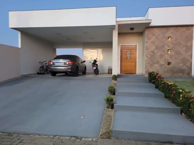 Casa com 420m² 3 quartos e 2 banheiros, à venda, no bairro Parque Rodoviário em Campos dos Goytacazes