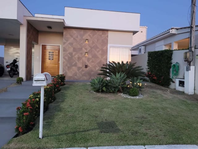 Casa com 420m² 3 quartos e 2 banheiros, à venda, no bairro Parque Rodoviário em Campos dos Goytacazes