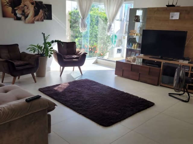 Casa com 420m² 3 quartos e 2 banheiros, à venda, no bairro Parque Rodoviário em Campos dos Goytacazes