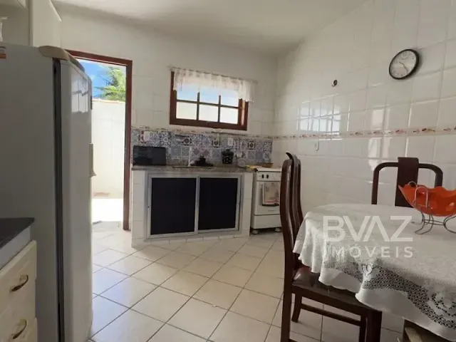 Casa com 68m² 2 quartos e 2 banheiros, à venda, no bairro Ogiva em Cabo Frio