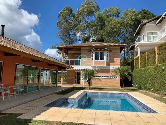 Casa com 600m² 4 quartos e 4 banheiros, à venda, no bairro Parque do Imbui em Teresópolis