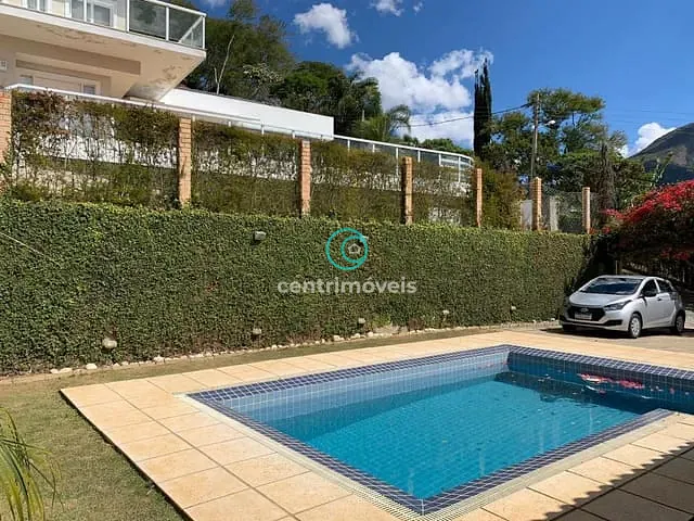Casa com 600m² 4 quartos e 4 banheiros, à venda, no bairro Parque do Imbui em Teresópolis