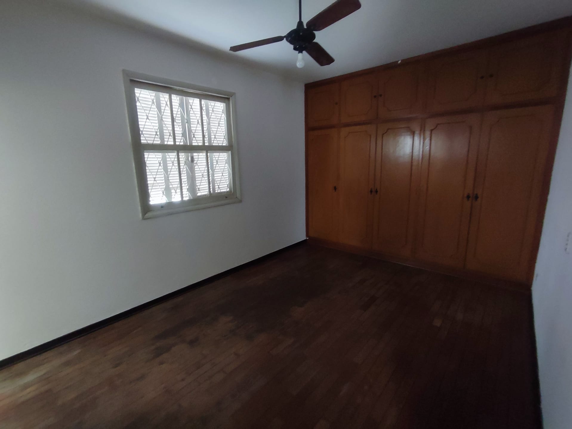 Casa, 4 quartos, 195 m² - Foto 2